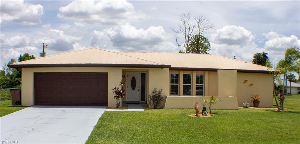 COUNTRY CLUB ESTATES - Residential