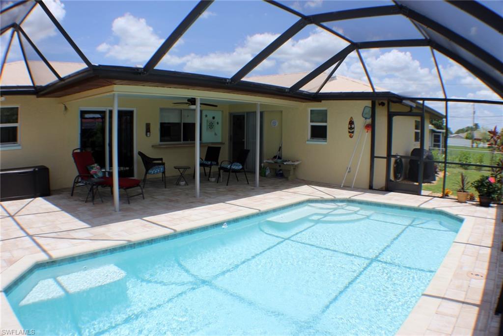 COUNTRY CLUB ESTATES - Residential