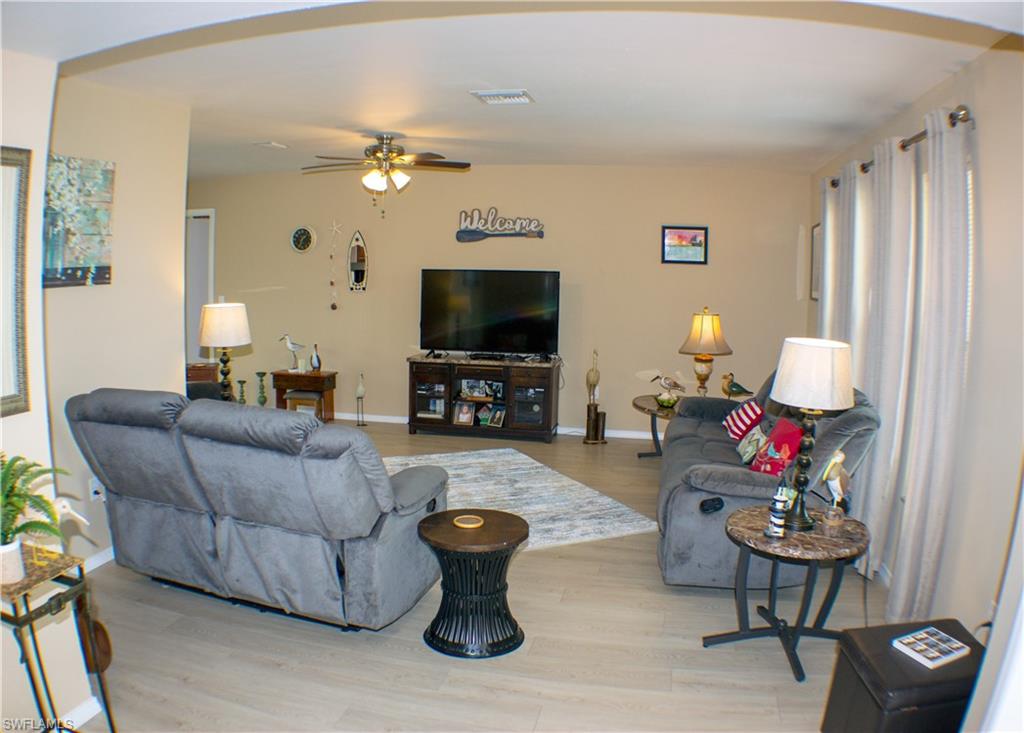 COUNTRY CLUB ESTATES - Residential