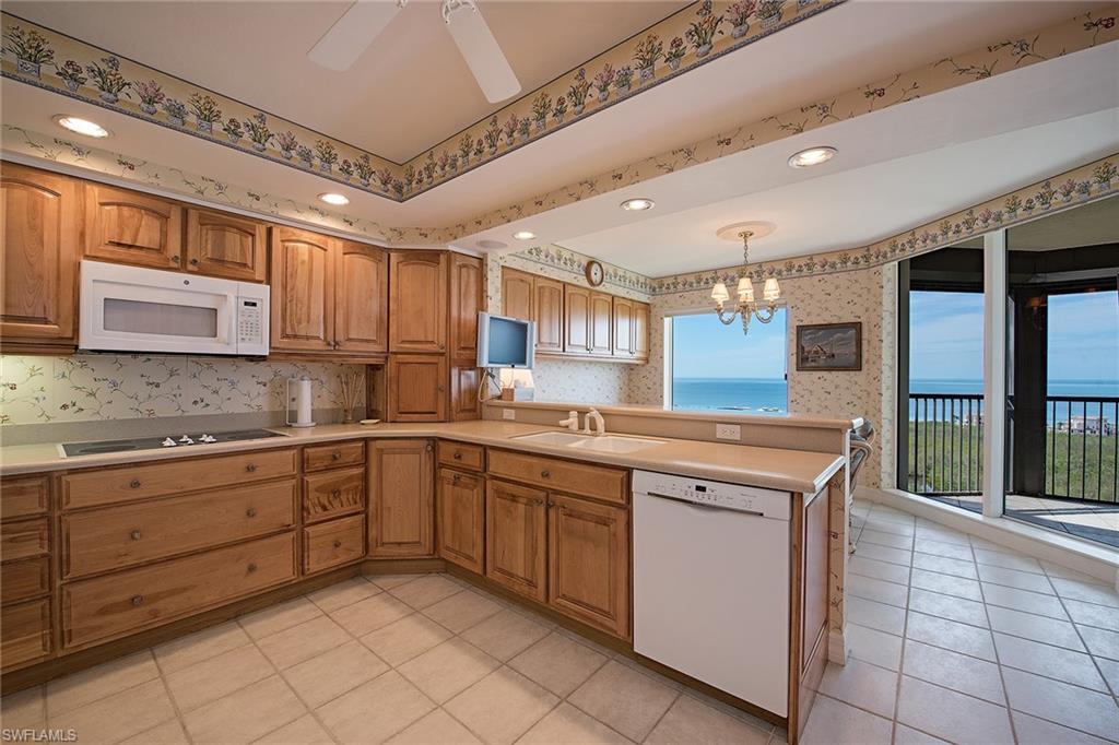 Marbella at Pelican Bay - Residential