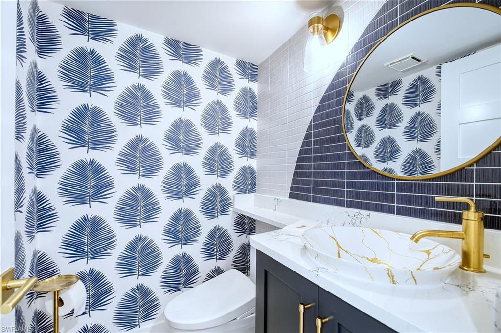 ADMIRALTY POINT - Residential