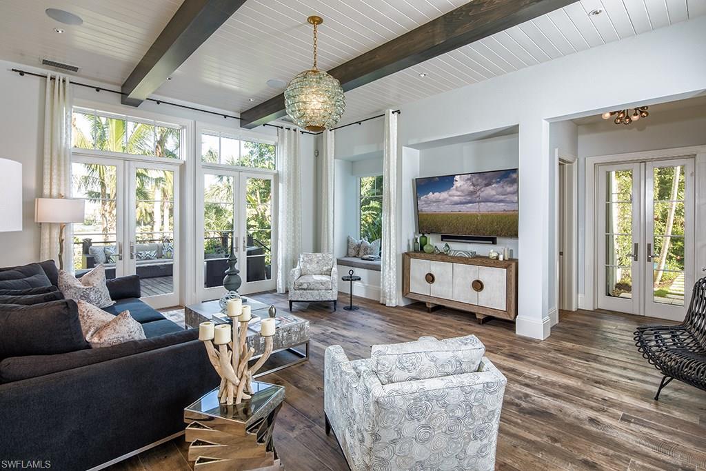 OLDE NAPLES - Residential