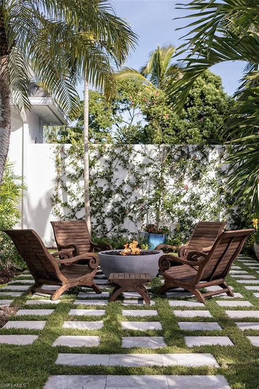 OLDE NAPLES - Residential