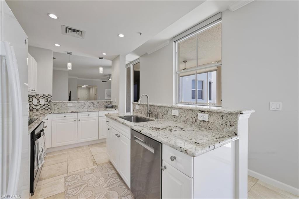 THE SHORES - Residential