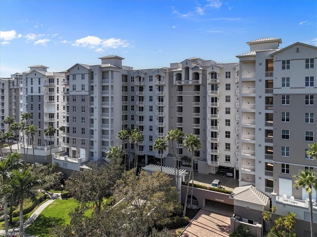 THE SHORES - Residential
