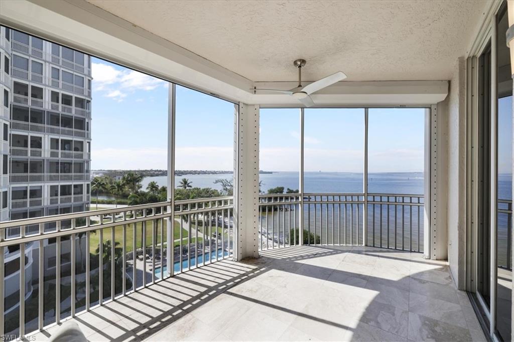 THE SHORES - Residential