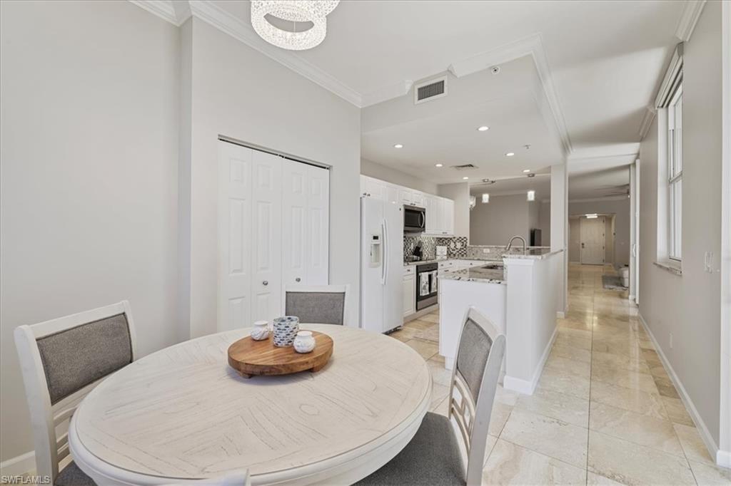 THE SHORES - Residential