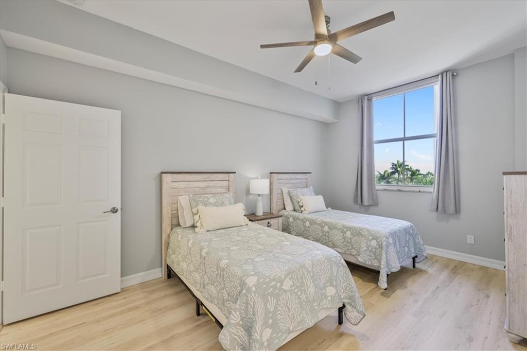 THE SHORES - Residential