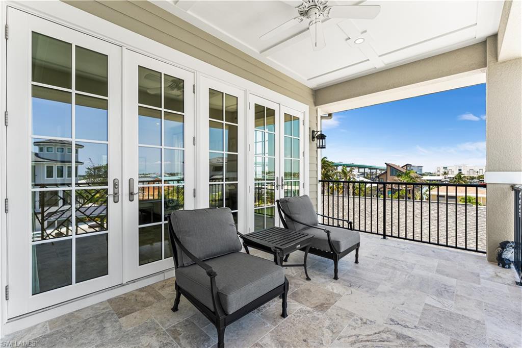 VENETIAN GARDENS - Residential