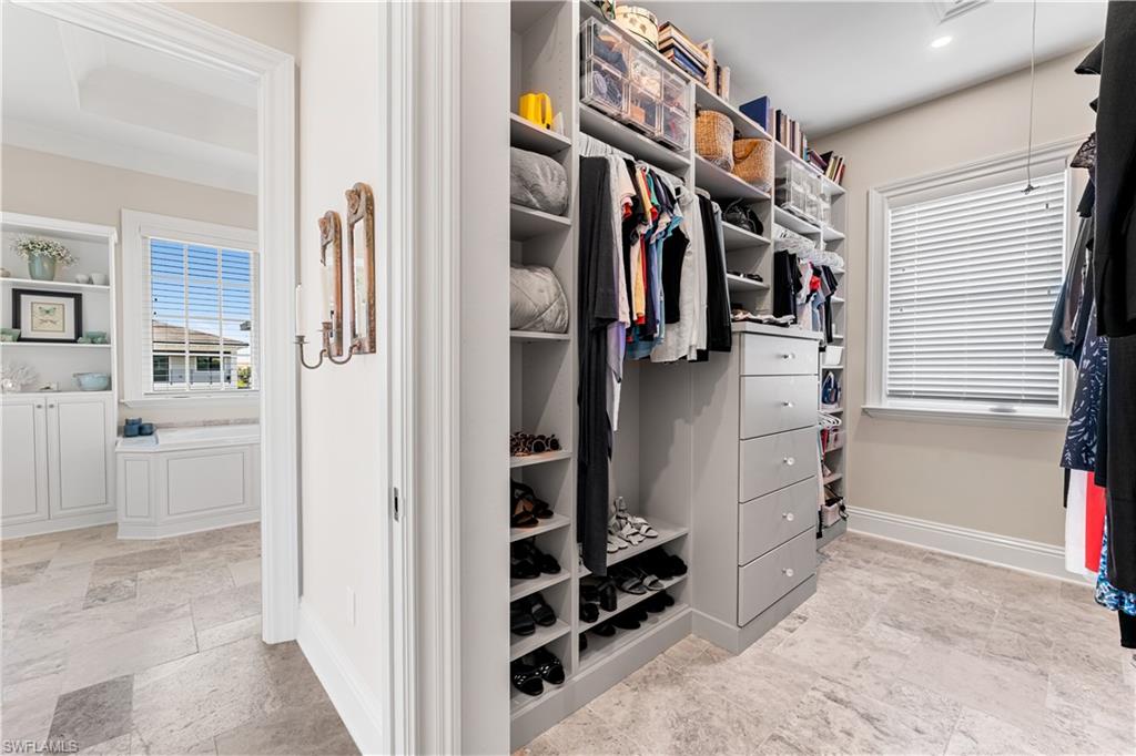 VENETIAN GARDENS - Residential