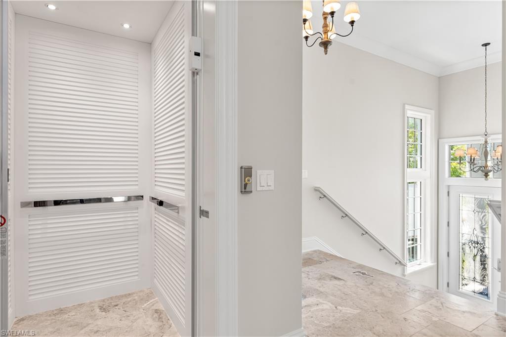 VENETIAN GARDENS - Residential