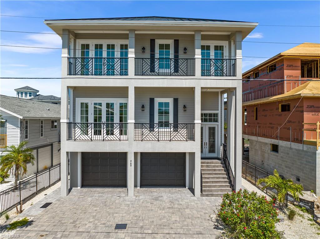 VENETIAN GARDENS - Residential