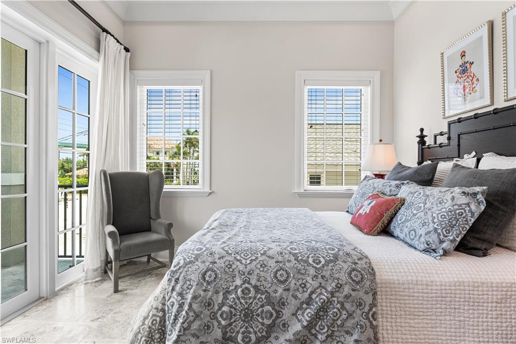 VENETIAN GARDENS - Residential