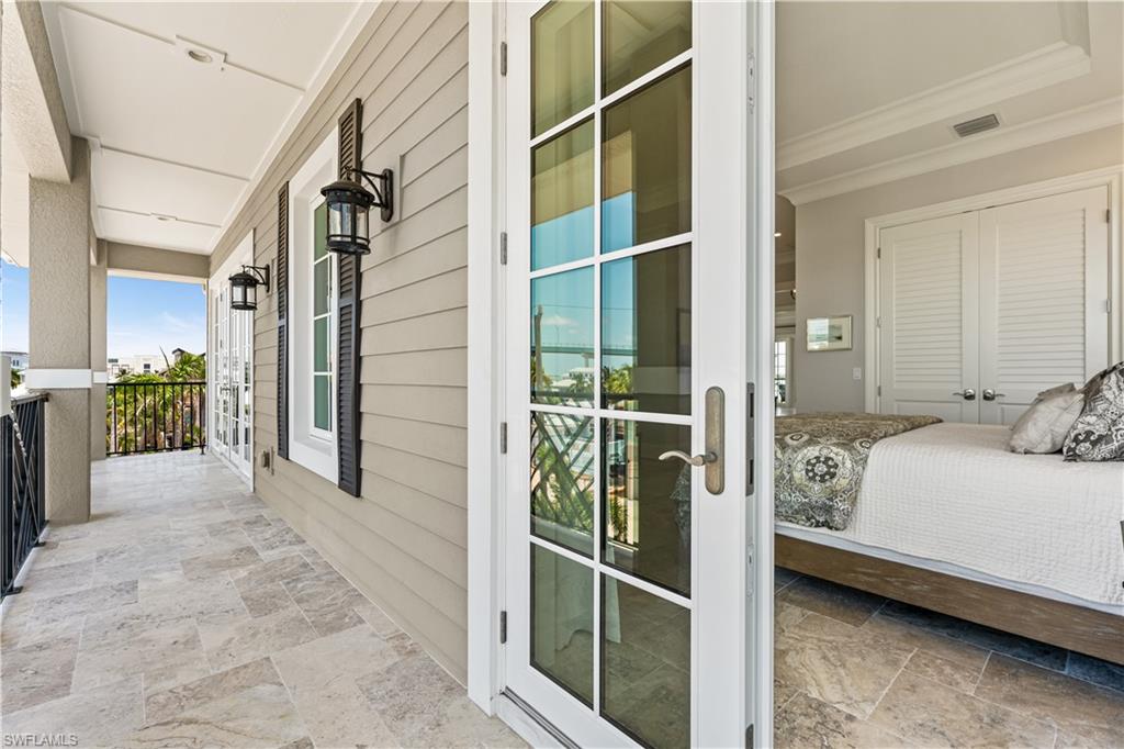 VENETIAN GARDENS - Residential