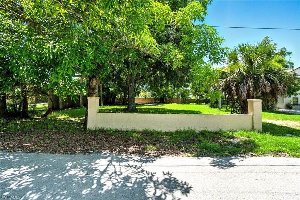 COL LEE CO GARDENS - Land