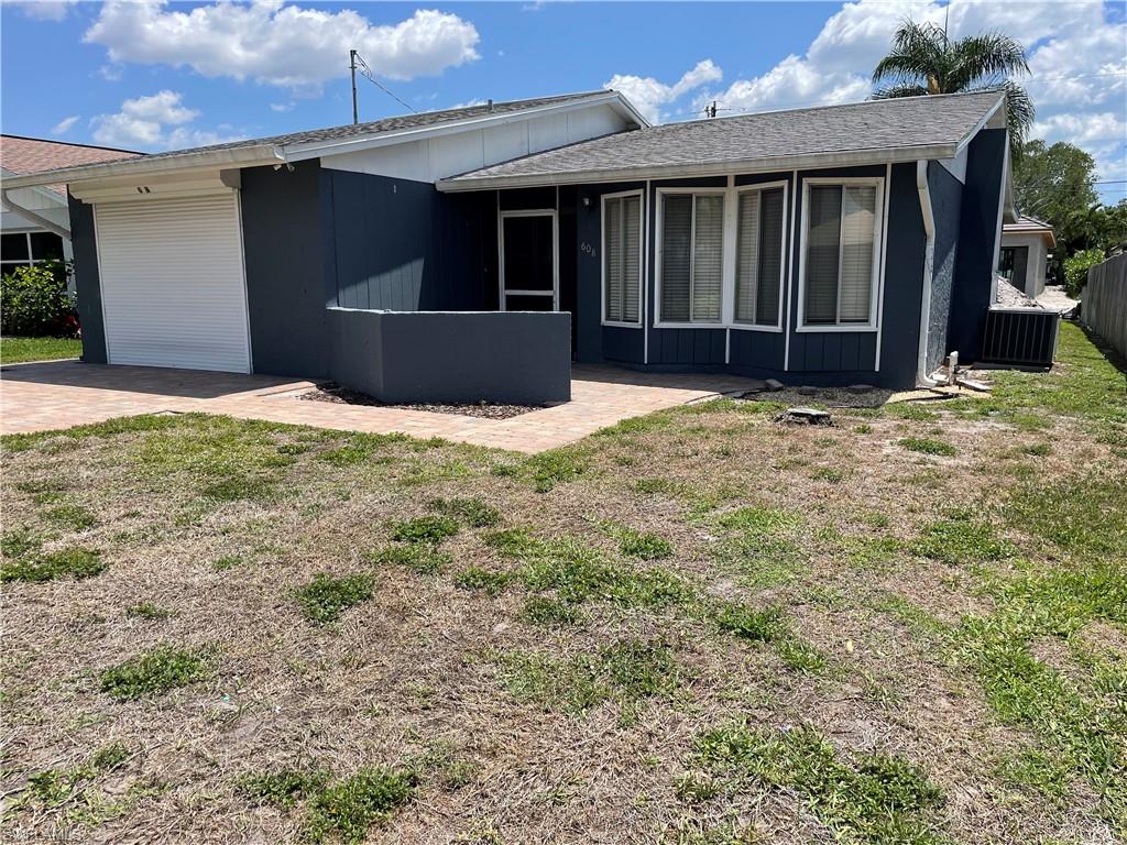 NAPLES PARK - Residential