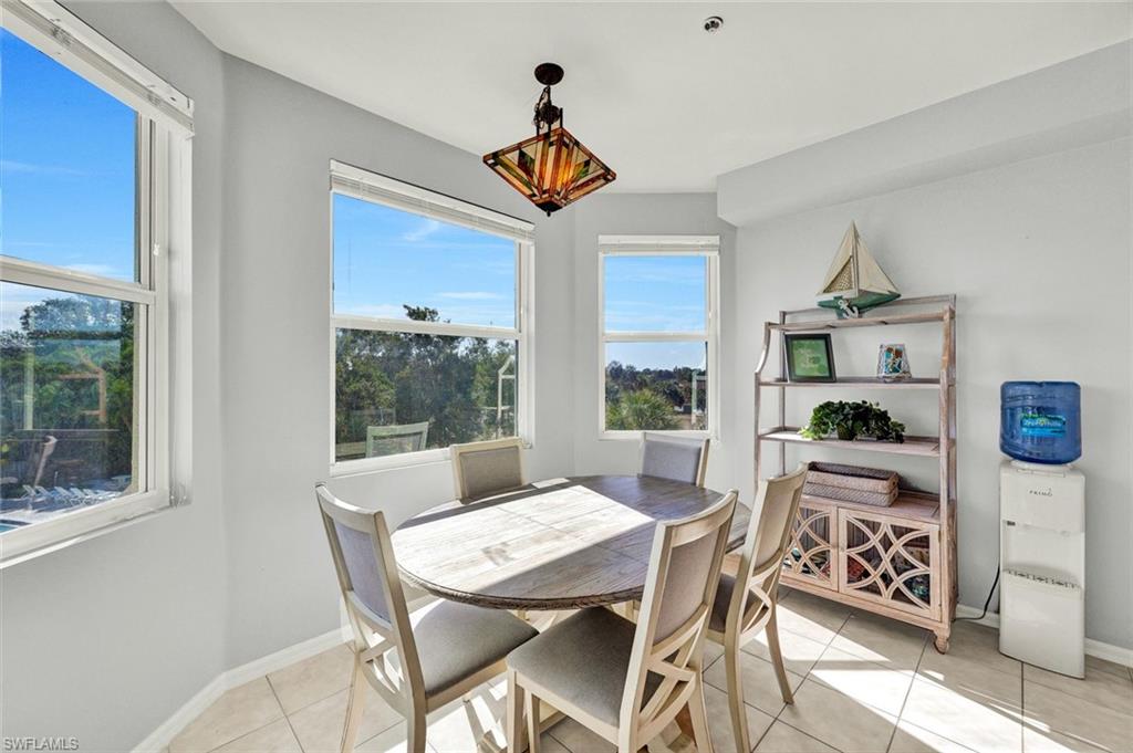 CLUBHOUSE VILLAS - Residential