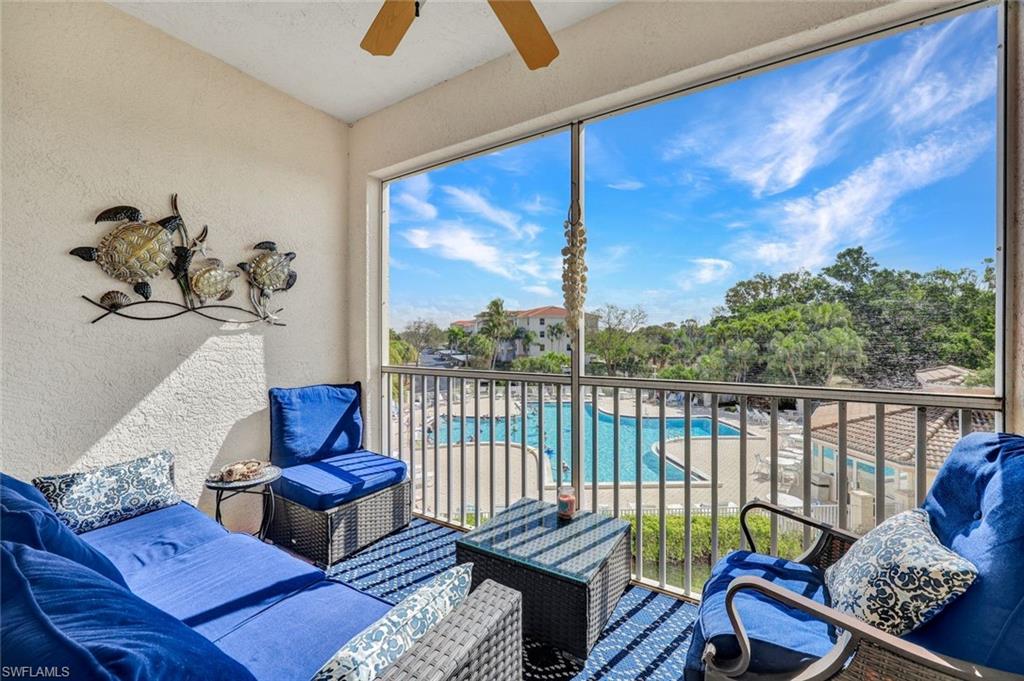 CLUBHOUSE VILLAS - Residential