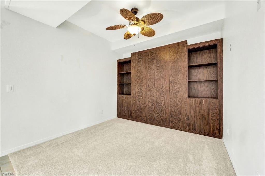 CLUBHOUSE VILLAS - Residential