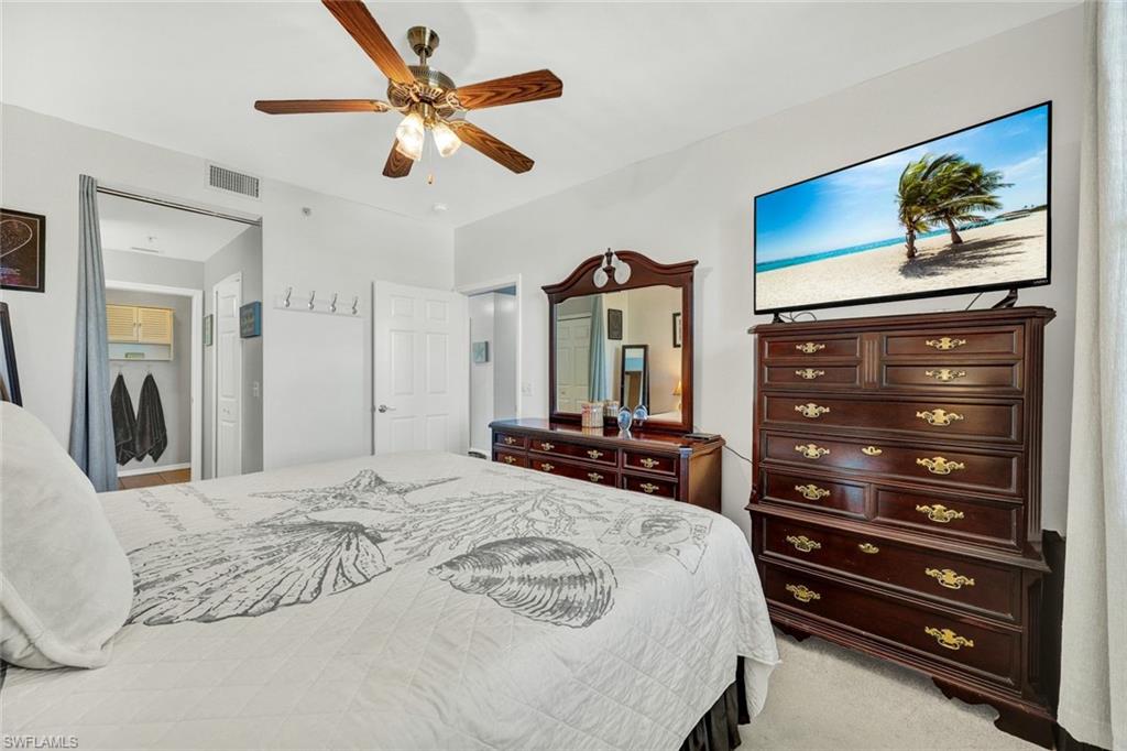 CLUBHOUSE VILLAS - Residential