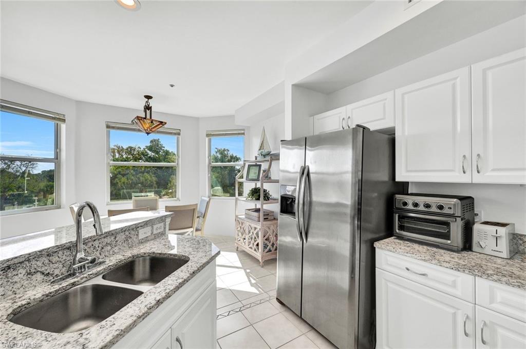 CLUBHOUSE VILLAS - Residential