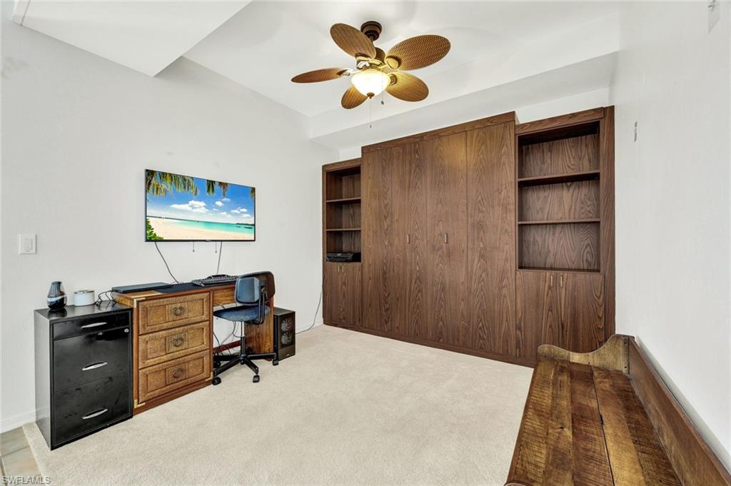 CLUBHOUSE VILLAS - Residential