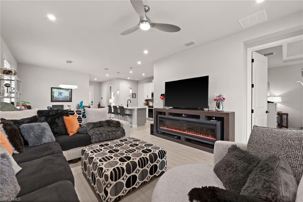 BONAVIE COVE - Residential