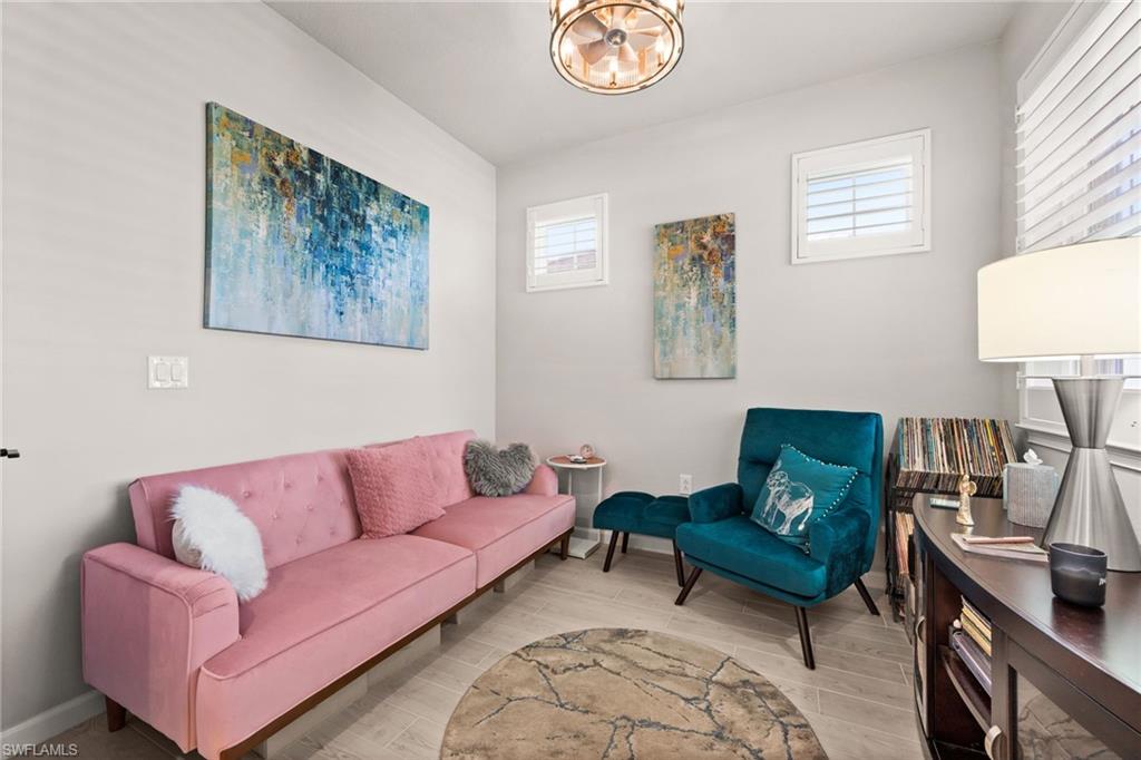 BONAVIE COVE - Residential