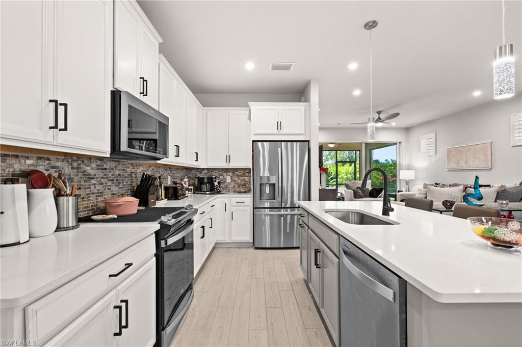 BONAVIE COVE - Residential