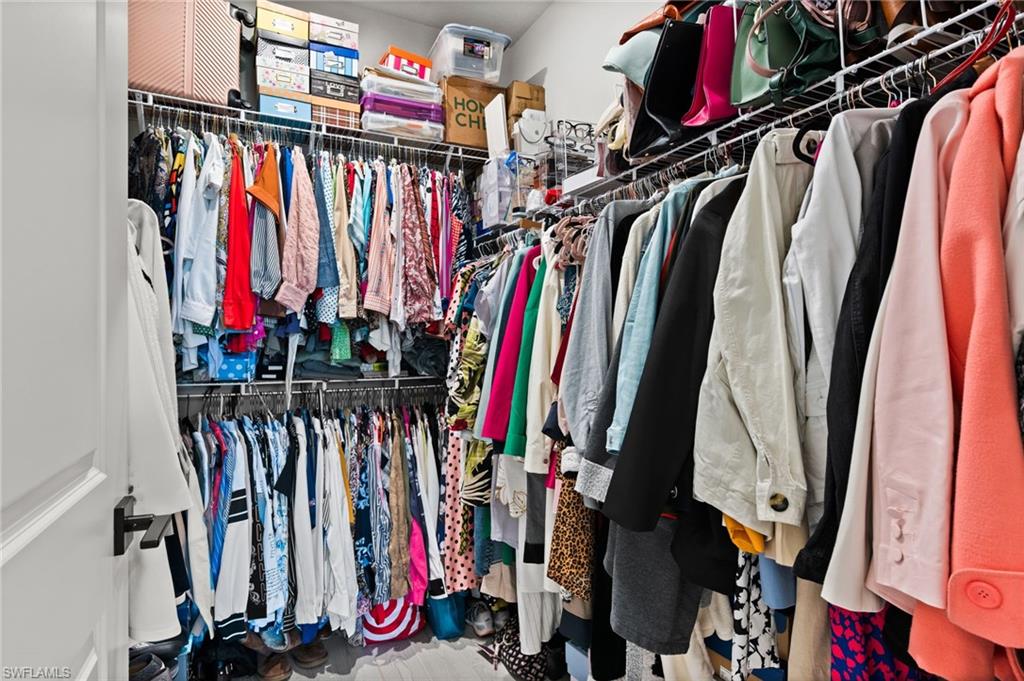 BONAVIE COVE - Residential