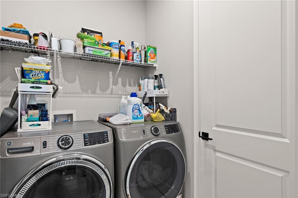 BONAVIE COVE - Residential