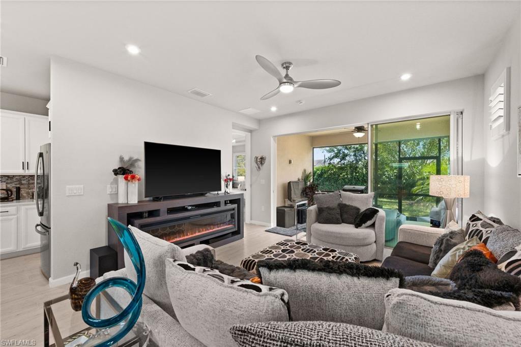 BONAVIE COVE - Residential