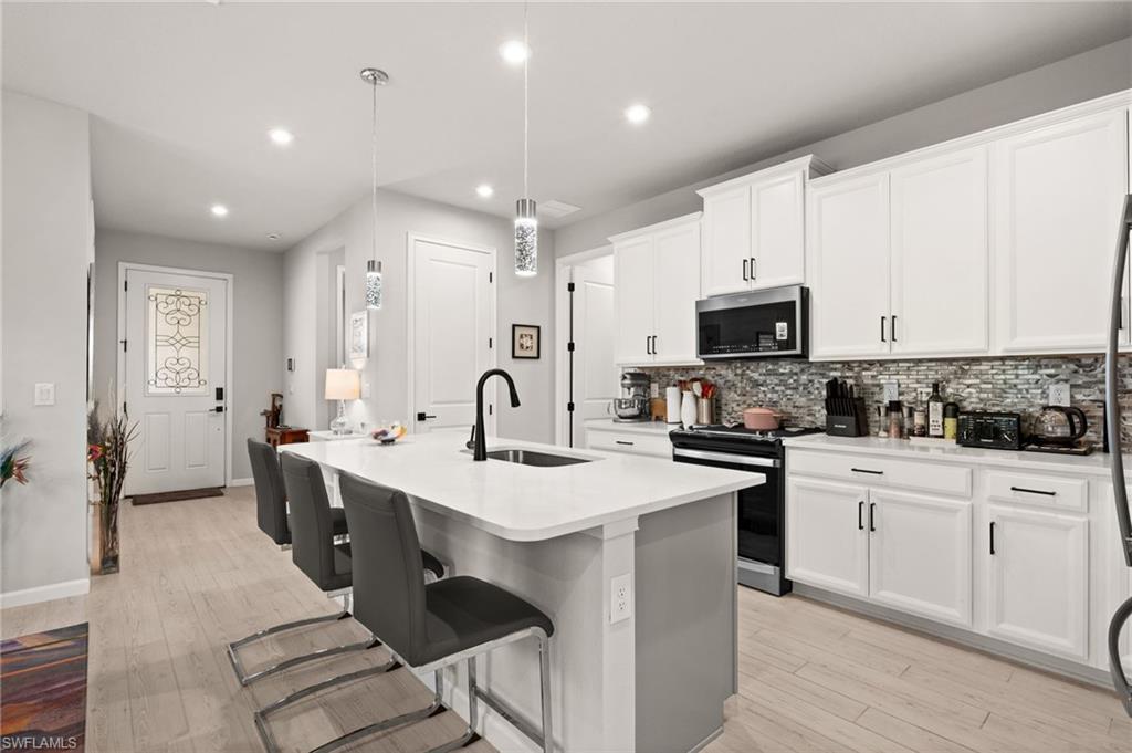 BONAVIE COVE - Residential