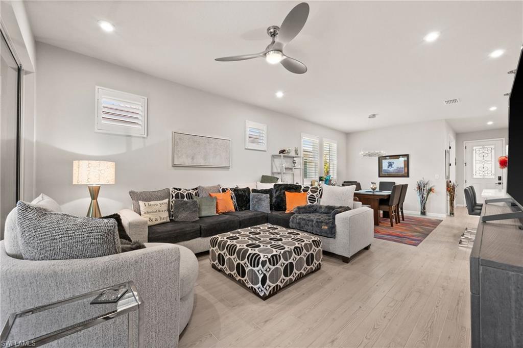 BONAVIE COVE - Residential