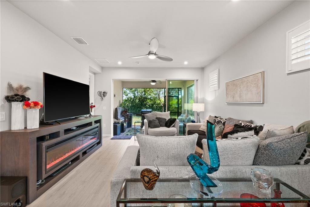 BONAVIE COVE - Residential