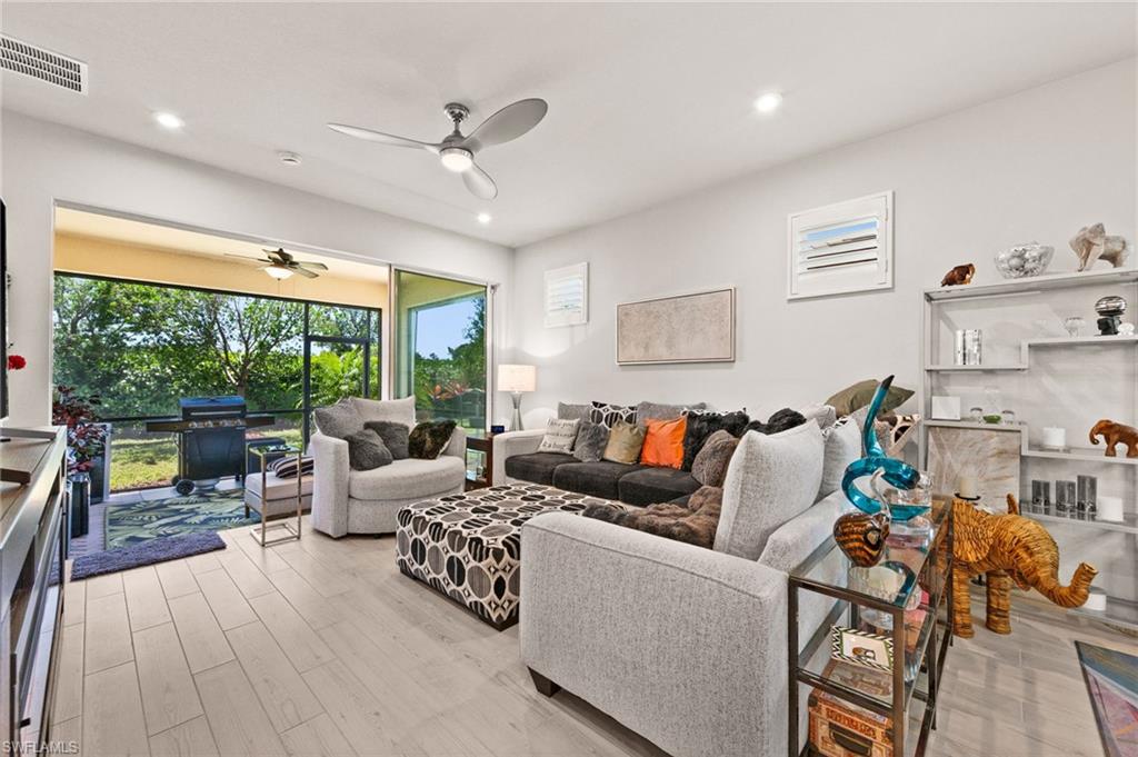 BONAVIE COVE - Residential