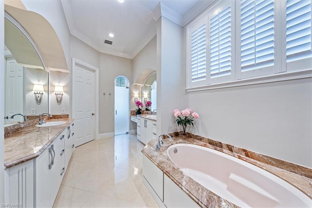 L'ERMITAGE AT GREY OAKS - Residential