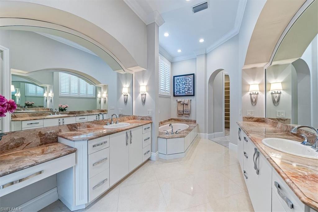 L'ERMITAGE AT GREY OAKS - Residential