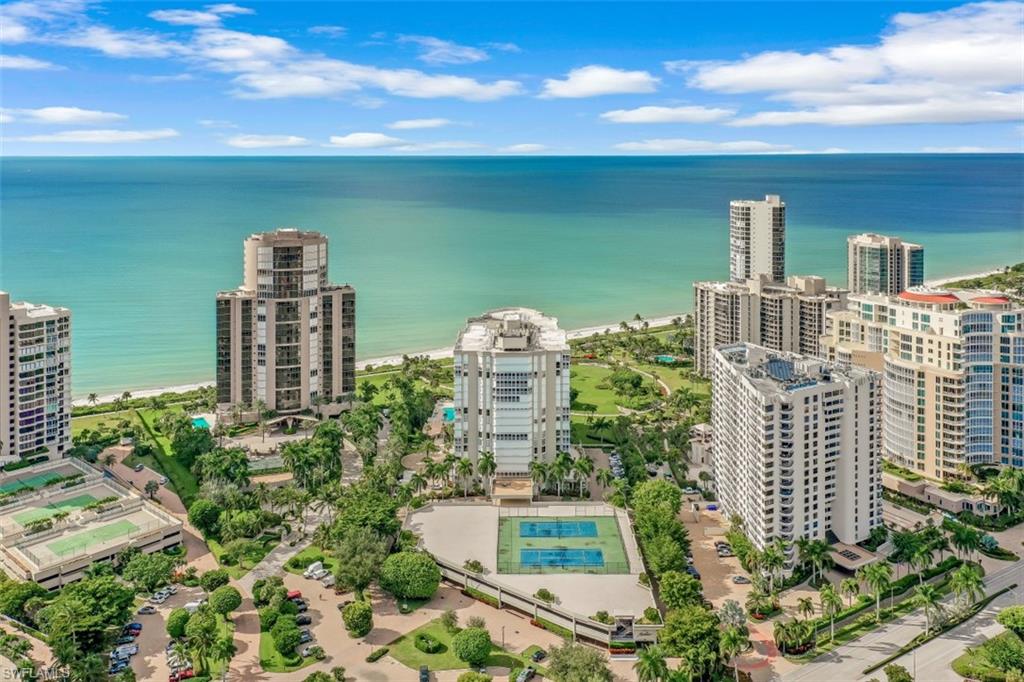 MONACO BEACH CLUB - Residential