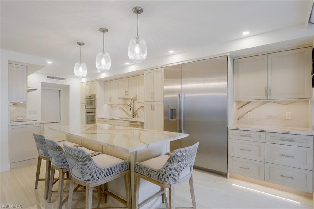 MONACO BEACH CLUB - Residential