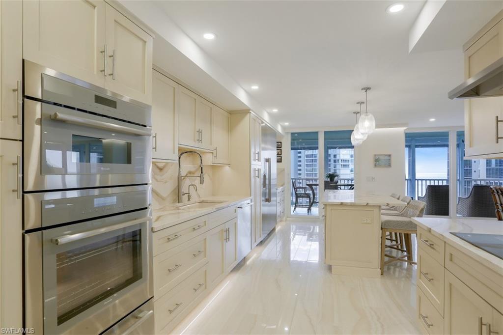 MONACO BEACH CLUB - Residential