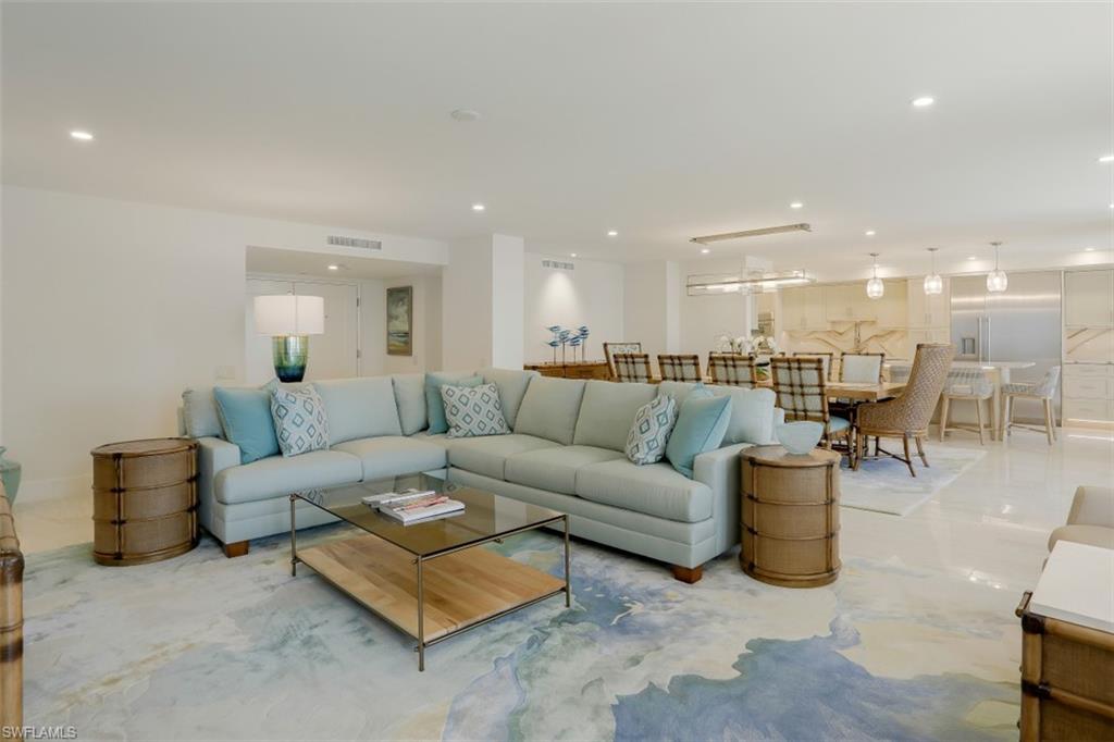 MONACO BEACH CLUB - Residential