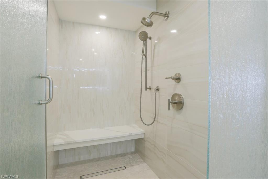 MONACO BEACH CLUB - Residential