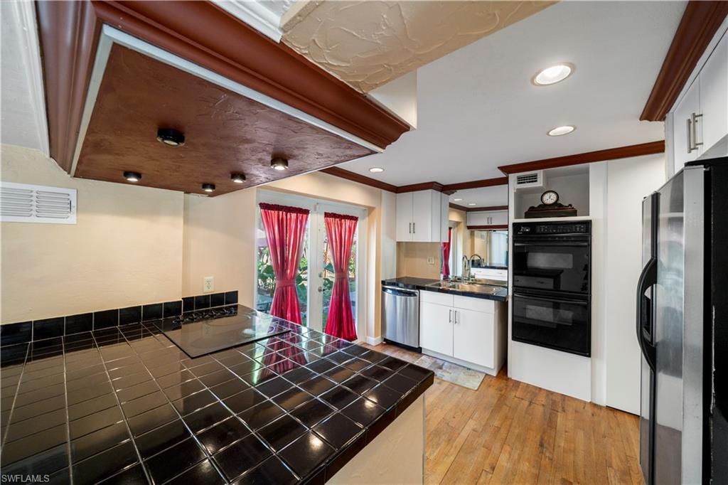 RUSSELL PARK - Residential