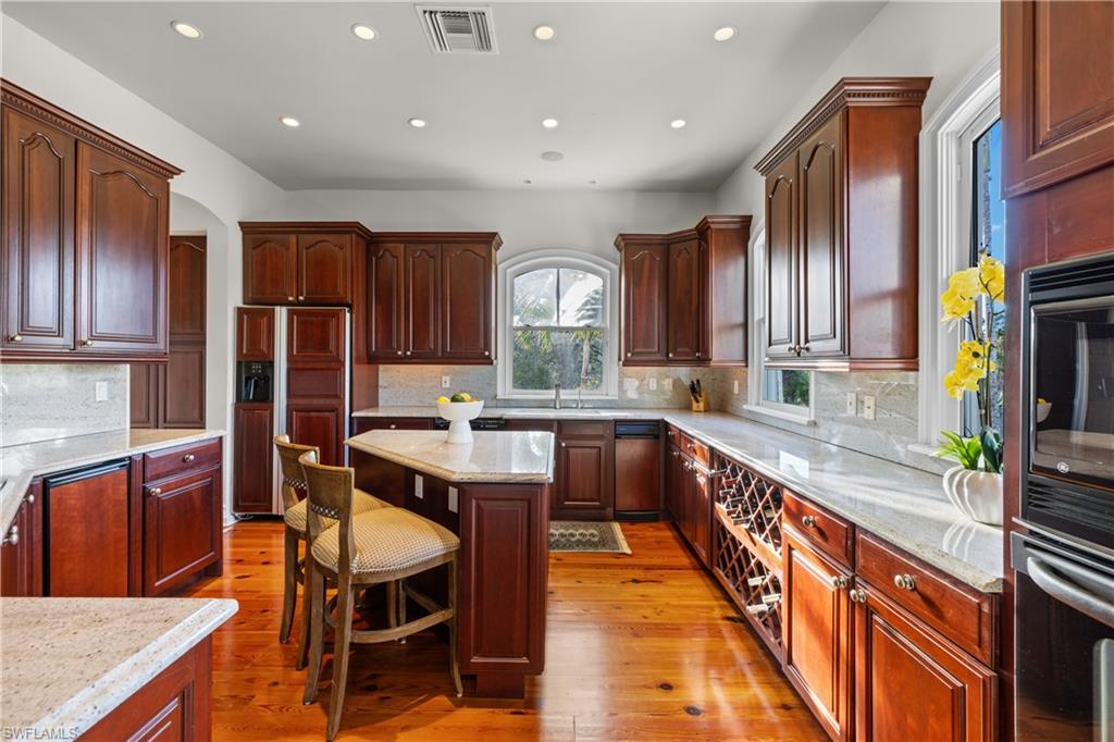 METES AND BOUNDS - Residential