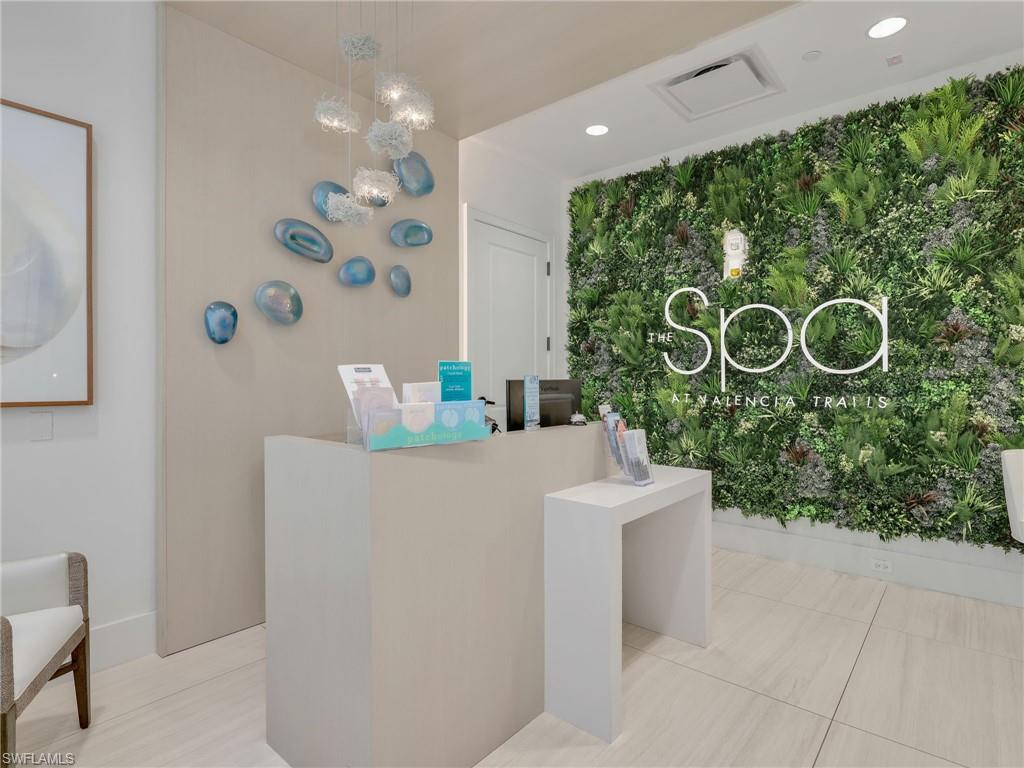 VALENCIA TRAILS - Residential