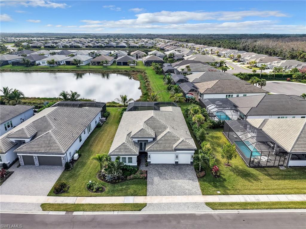 VALENCIA TRAILS - Residential