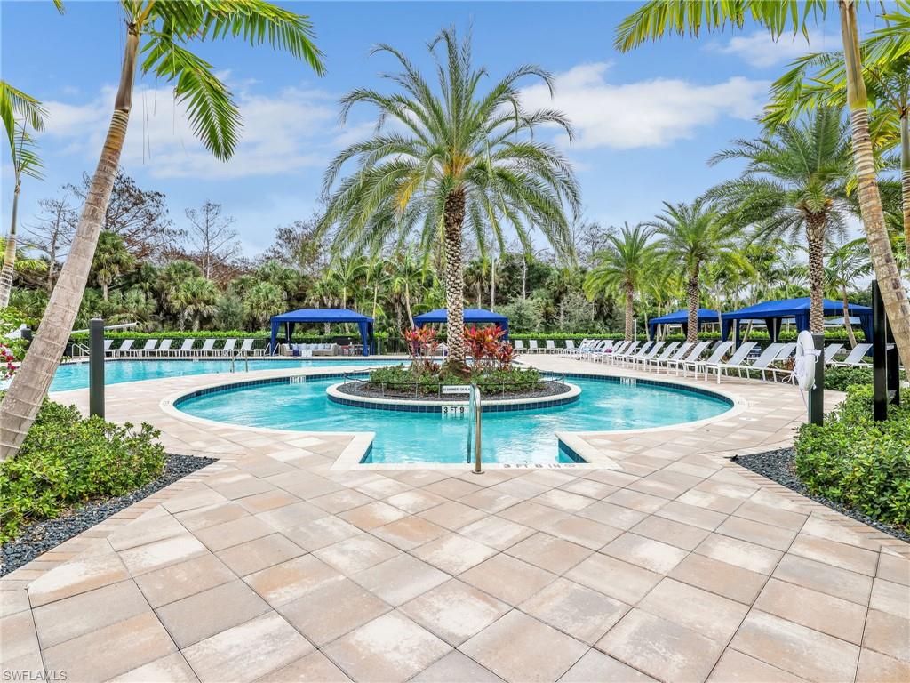 VALENCIA TRAILS - Residential