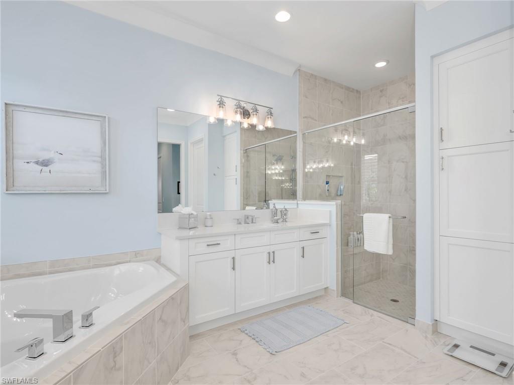 VALENCIA TRAILS - Residential