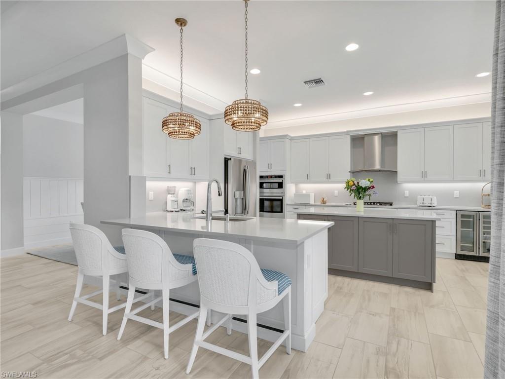 VALENCIA TRAILS - Residential